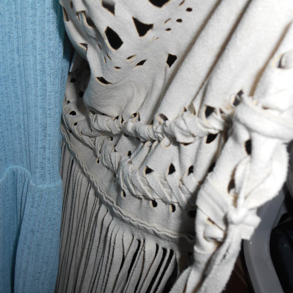 WESTERN BOHO STYLE TAN FAUX SUEDE LEATHER FRINGE EYELET VEST PYRAMID COLLECTION - Picture 13 of 13